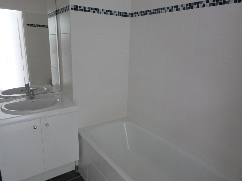 Location Appartement 74m² Saint Andre 6