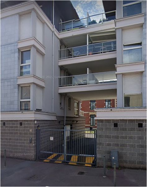 Location Parking/box Bethune 4